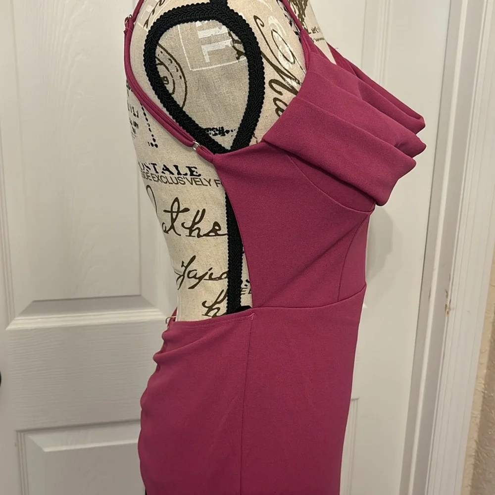 NWT SMALL FUCHIA MAXI DRESS LOW BACK - Picture 5 of 7